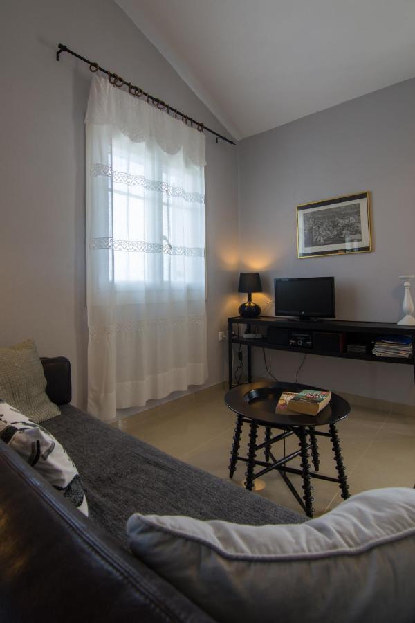 Villa Elaia Suites & Apartments No.1 Ґайос Екстер'єр фото