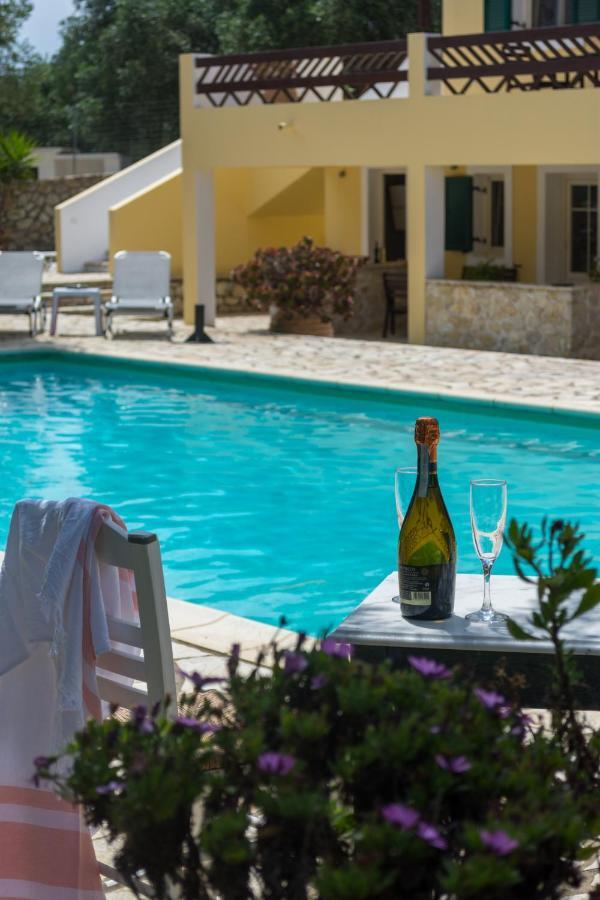 Villa Elaia Suites & Apartments No.1 Ґайос Екстер'єр фото