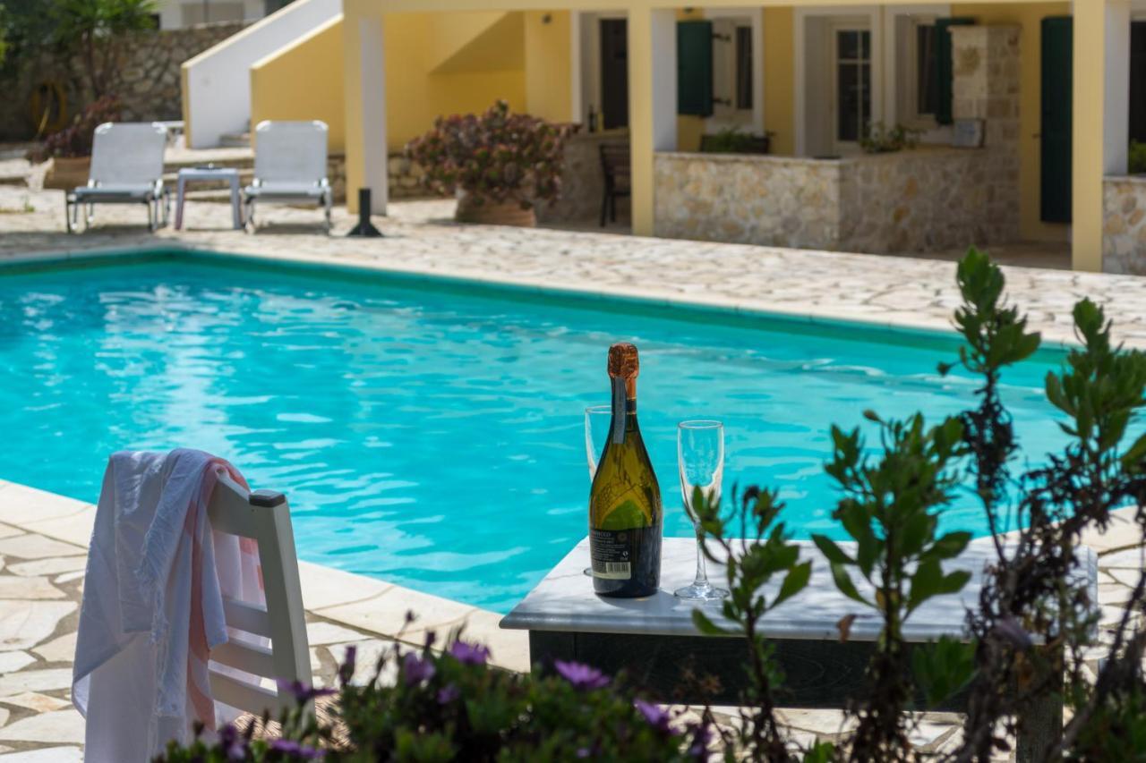 Villa Elaia Suites & Apartments No.1 Ґайос Екстер'єр фото